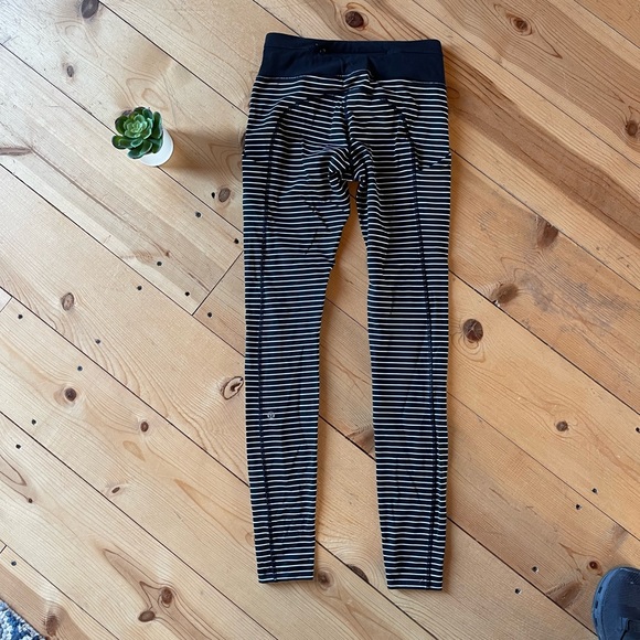 Lululemon speed tight legging - Picture 5 of 11